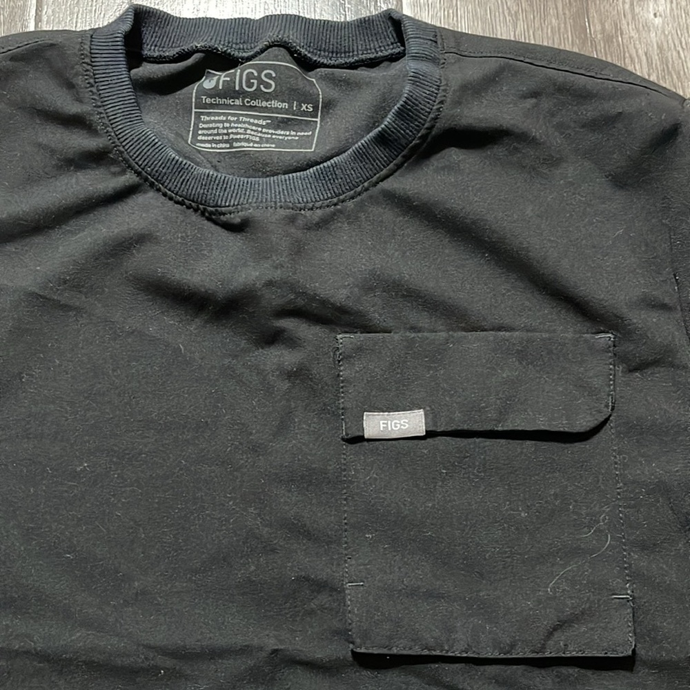 Figs Scrub Top - Picture 3 of 4
